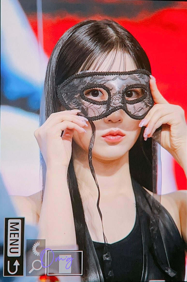 Om_goddess_hw's tweet photo. 220924 메이크스타 팬싸인회 pre.

The masquerade ball has begun💃🏻

#NMIXX #엔믹스 #해원 #HAEWON https://t.co/FEtLrTIwCy