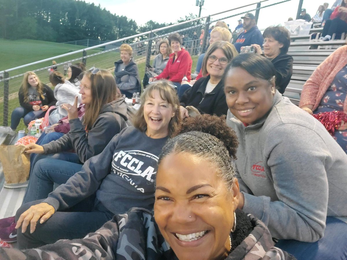 virginiafccla's tweet photo. For yesterday’s #FCCLAfriday, the #VAFCCLA State Executive Council enjoyed #FridayNightLights at a local high school cheering on one of our state officers who played in last night’s home football game. Congratulations to the home team on your win - we were proud to cheer for you! https://t.co/wXGYUV7F1w