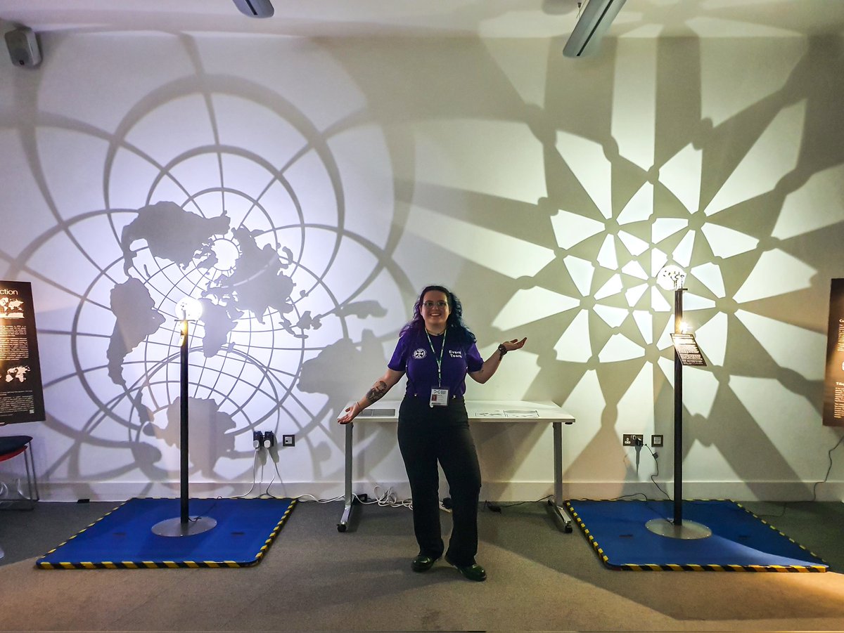 MissColmerauer's tweet photo. Had loads of fun helping out at the  @NtlMuseumsScot exhibit on “Geometry, Art and Mind”. Filled with optical illusions and cool geometric light displays. A great start to @mathsweekscot!  @ScienceUoE @EdinUniMaths #MathsWeekScot https://t.co/Rq2kQkMJJE