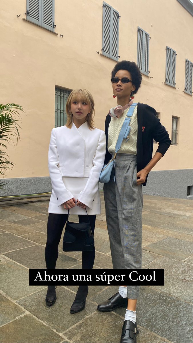 kun_once2129's tweet photo. FERRAGAMO Spring Summer 2023 
https://t.co/6F1QHsV2GW 
#채영 #CHAEYOUNG #트와이스 #TWICE 
#BETWEEN1and2 #TalkthatTalk 
#FERRAGAMOxCHAEYOUNG #MFWchaeyoung 
@JYPETWICE https://t.co/CBSFIBXGo1