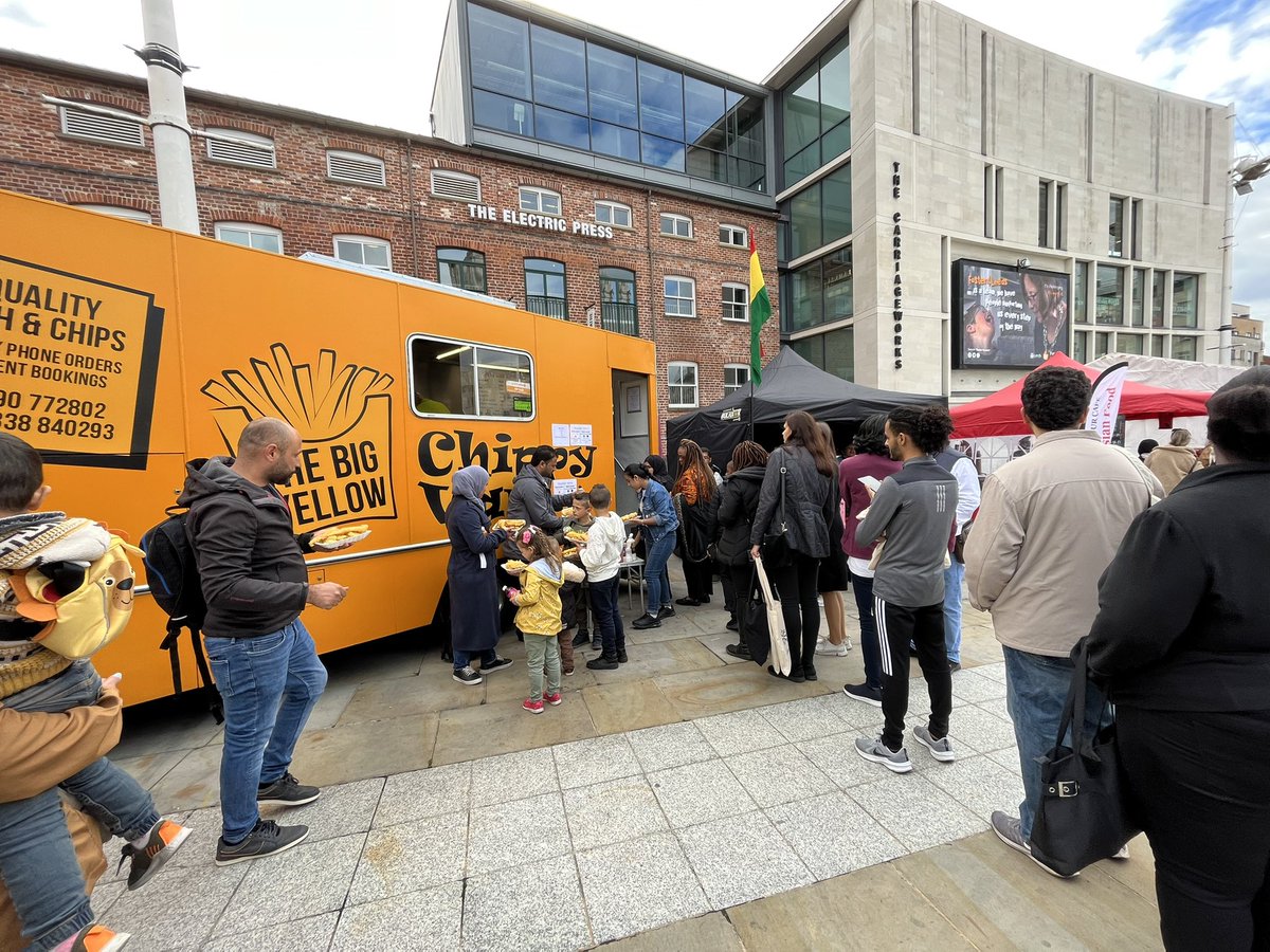 robintuddenham's tweet photo. Brilliant to see #MilleniumSquare #Leeds buzzing for #YIF2022 big queues for food, especially the Chippy Van ππ all at @MigrationYorks & lovely to see @infostaugs π #kindness #YorkshireWelcomes https://t.co/urXdkvWy35