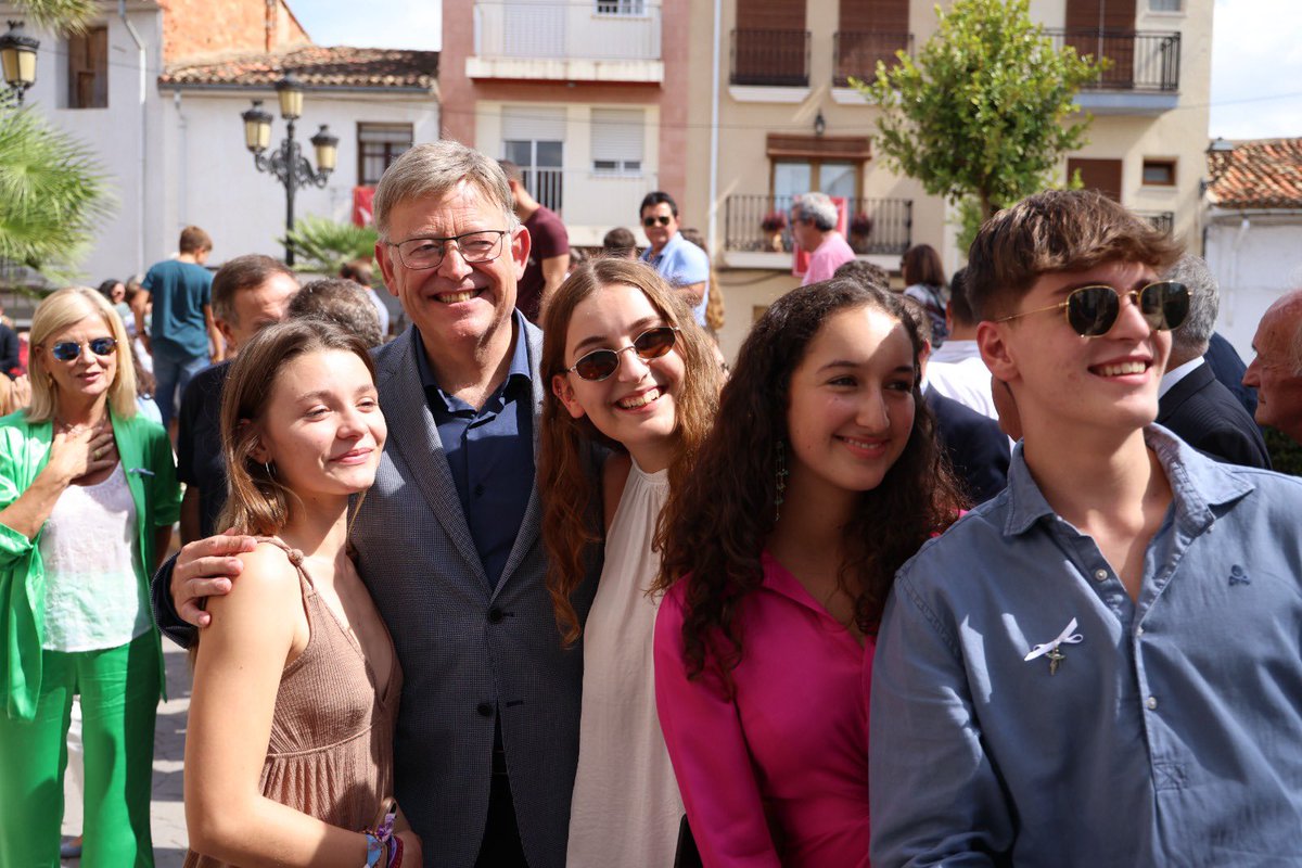 📍🎶 <a href="/ximopuig/">Ximo Puig</a> visita les festes patronals d'Atzeneta d'Albaida

👉🏽 Assisteix també la consellera de <a href="/GVAjusticia/">GVA Justicia, Transparencia y Participación</a>, <a href="/gabrielabravo_s/">Gabriela Bravo</a>