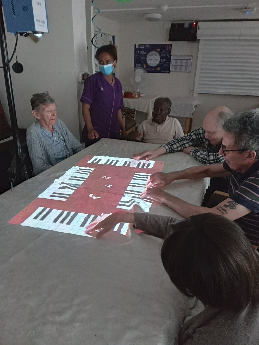 NortonHouseCH's tweet image. #magictable #playingpiano