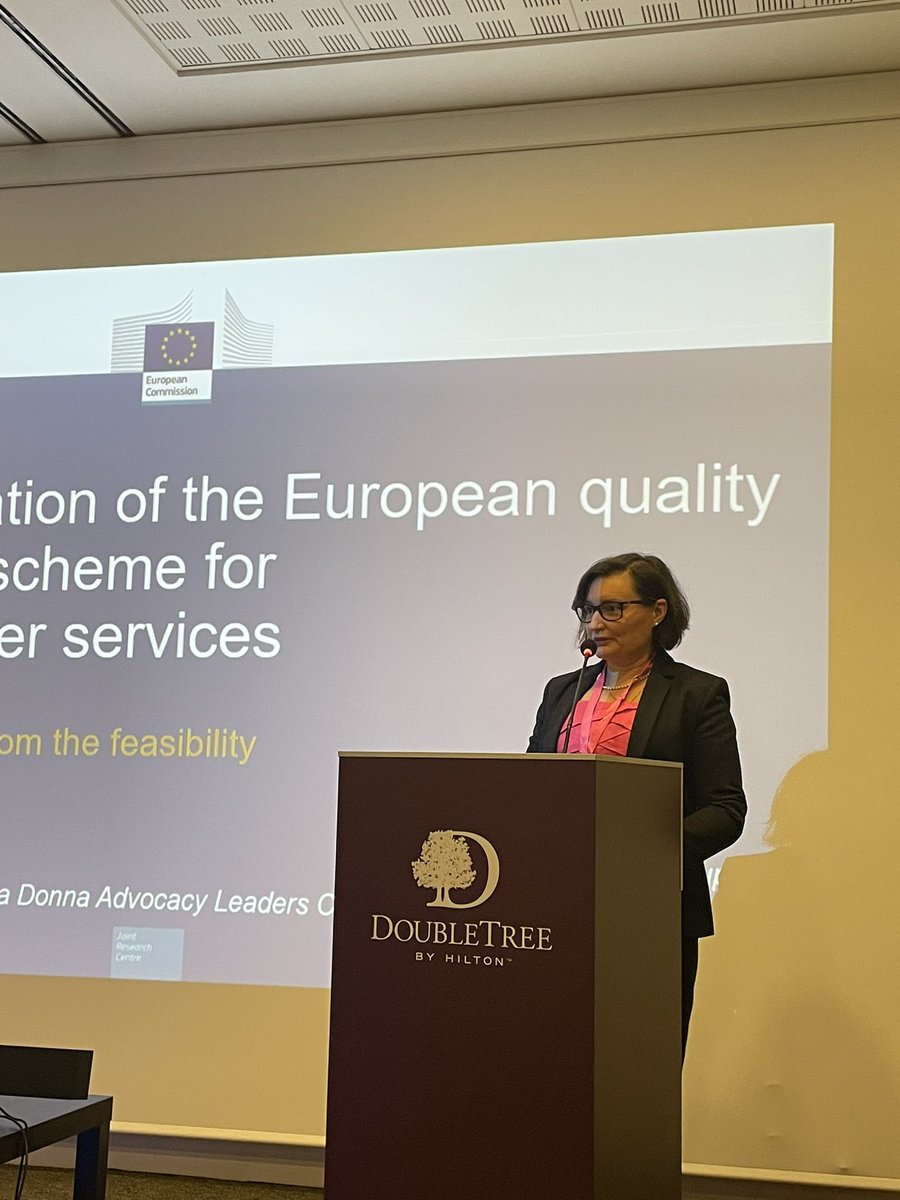 AnnettRoi's tweet photo. Very important to keep close contact between the 🇪🇺initiative on breast cancer and the women. We enjoyed again participating in the @EuropaDonnaEUR event in Milan and showing first results from testing #ecibc in practice.@EU_ScienceHub @EU_Health @batgiampa @luciana_neamtiu https://t.co/xdwa3DL1CS