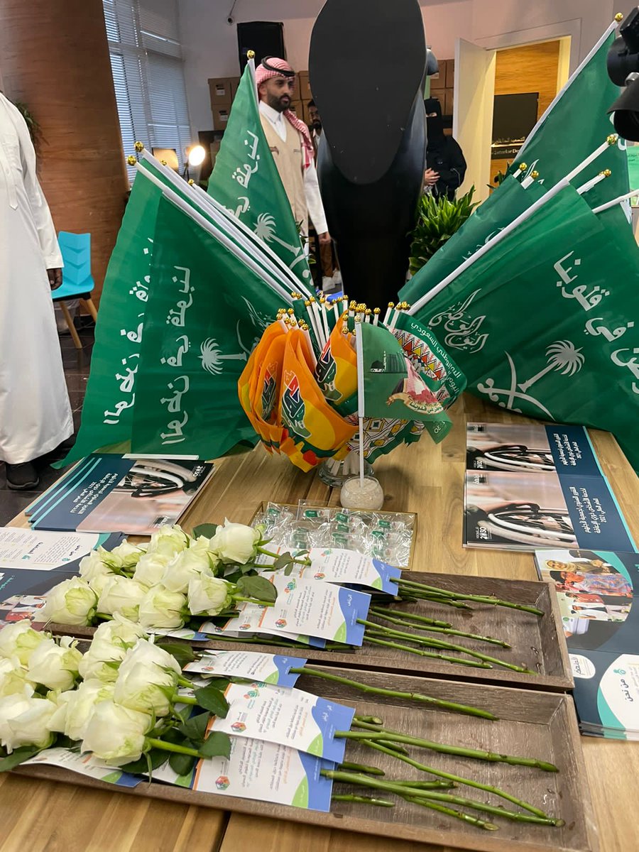 على شرف صاحبة السمو الأميرة/ نوف بنت عبدالرحمن آل سعود وبمشاركة عدد من رجال وسيدات الأعمال، احتفلت جمعية #العمران ممثلة بشعبة <a href="/Umran_ID/">العمران - شعبة التصميم الداخلي</a> باليوم الوطني 92 بإستضافه كريمه من <a href="/MeshaelWorld/">MESHAELWORLD INTERIOR DESIGN</a>
#اليوم_الوطني_السعودي_92    
#هي_لنا_دار_٩٢