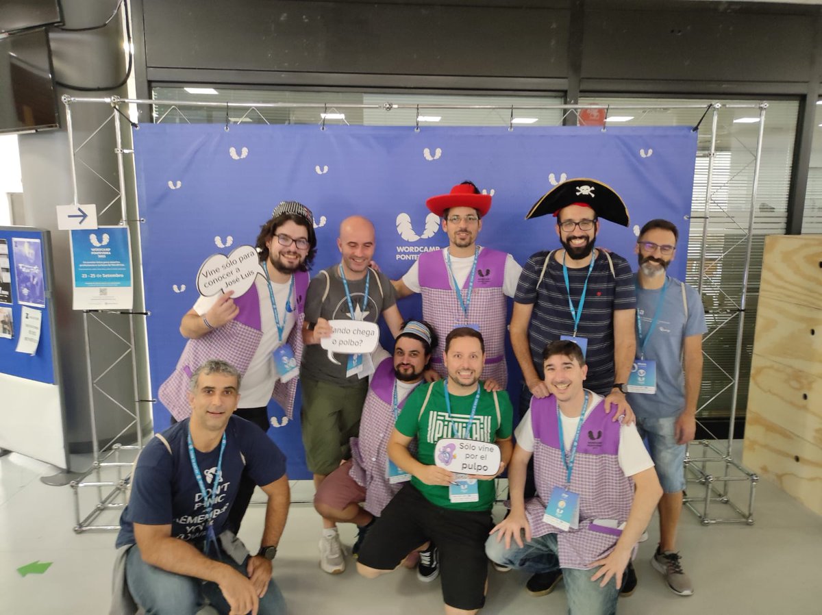 Este ano un placer participar de voluntario na #PonteWordCamp despois de asistir os anos anteriores.
Moita vida xente! 

Así cos compañeiros de <a href="/haccesoluciones/">Hacce</a> 
Gracias <a href="/PonteWordCamp/">WordCamp Pontevedra</a> !!