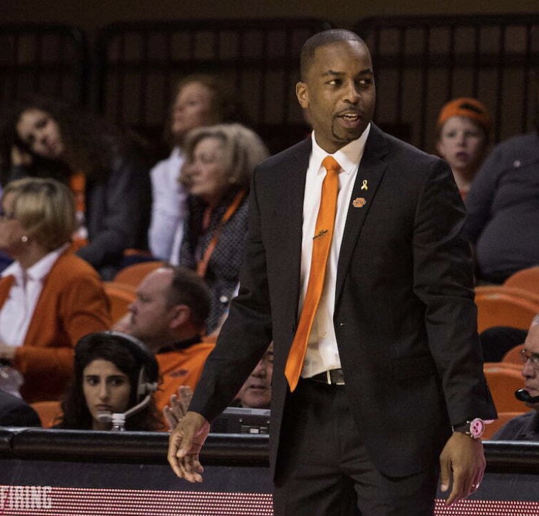 OBCA_'s tweet photo. ‼️COACHES SUNDAY‼️
🏀🏀🏀🏀🏀🏀🏀🏀🏀🏀
1:00 - Welcome and Introductions
1:15-2:45 - Mike Boynton - OSU
2:45 - 3:15 - OBCA General Business Meeting
3:30 - 5:00 - Grant McCasland - UNT https://t.co/aFXNLWjEZO