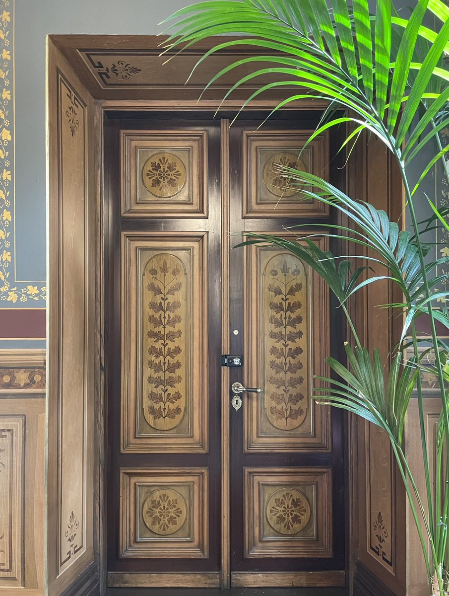 lasersilma's tweet photo. It was an open doors day for friends and family at work today, so I took pics of these closed doors. ☺️ #doorwaysofhelsinki https://t.co/OpAmZ5qC7j