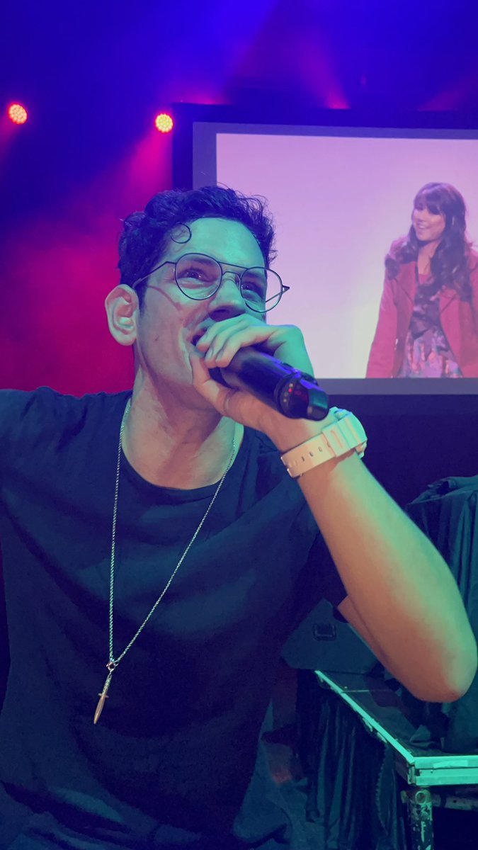 NicklesClaire's tweet photo. @MattBennett thank you for an amazing night #iparty #Detroit https://t.co/xxViK4GvPI