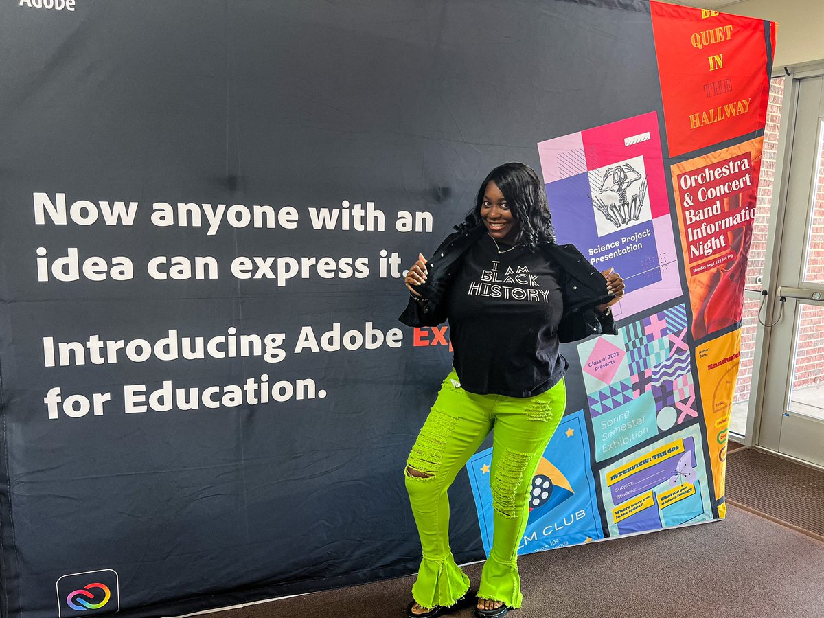 mrsjones72812's tweet photo. We are kicking things off at @ArlingtonISD with a full house of #adobeeducreative educators! #arlingtontech https://t.co/O5sFreSmjP