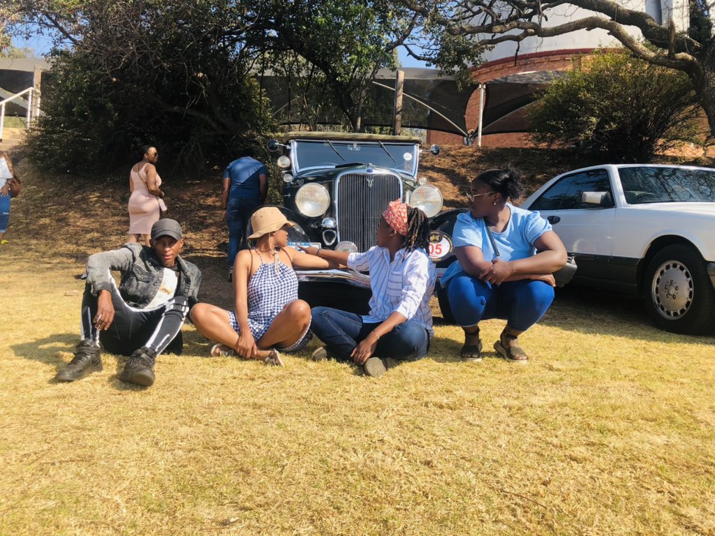 PlaatjiesPreci's tweet photo. #EngineeringIsCool
#AstronomyIsFun
#SupersonicFibre @SAIEE @assajhb @SKA_Africa @MytechieA. @christinamagabe https://t.co/3KVqvb9Vue