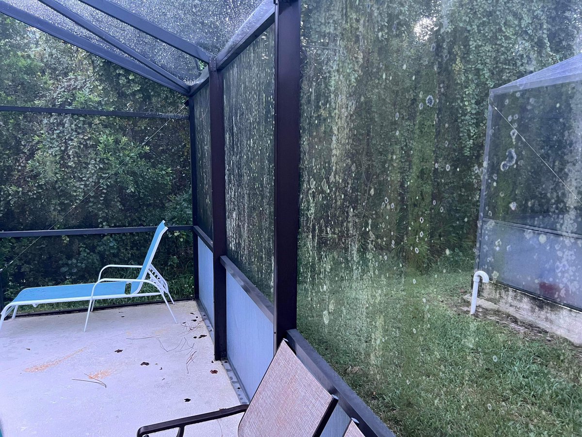 DanSantillo's tweet photo. @TUIUK In Florida on a package holiday with you. Put in sub-standard villa that doesn’t match what we were sold and in wrong location. Spent a week dealing with TUI rep out here and got nowhere. Extremely unhappy at unprofessional TUI handling. https://t.co/wunnEnnhtj