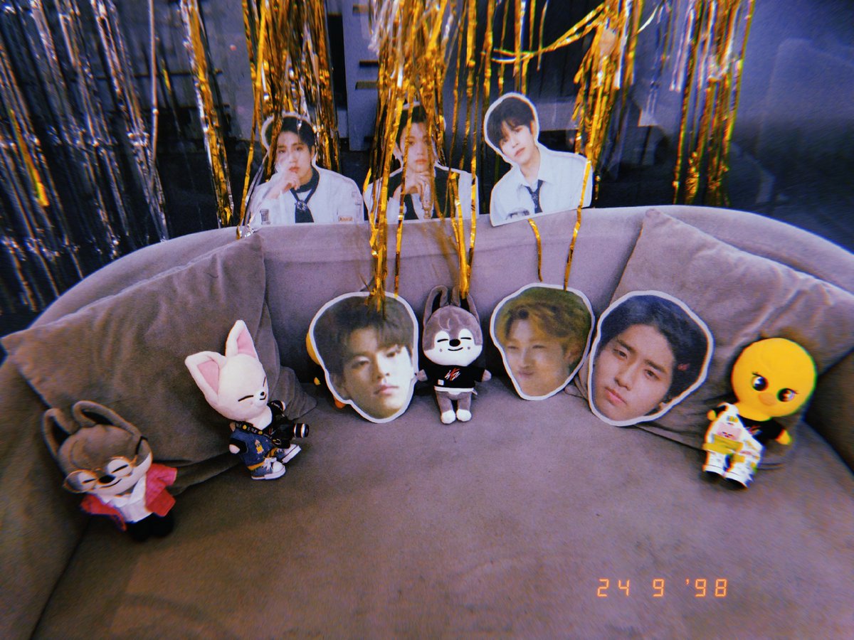 SEUNGJ1NLAYAG's tweet photo. OFCOURSE HAKOT NA NAMAN AKO SA FREEBIES 🫶🫶🤭
#HSKPHEvent #HSKPHEvents_2022
@Stray_Kids @StrayKidsHSKPH_ https://t.co/XnyEBEspee