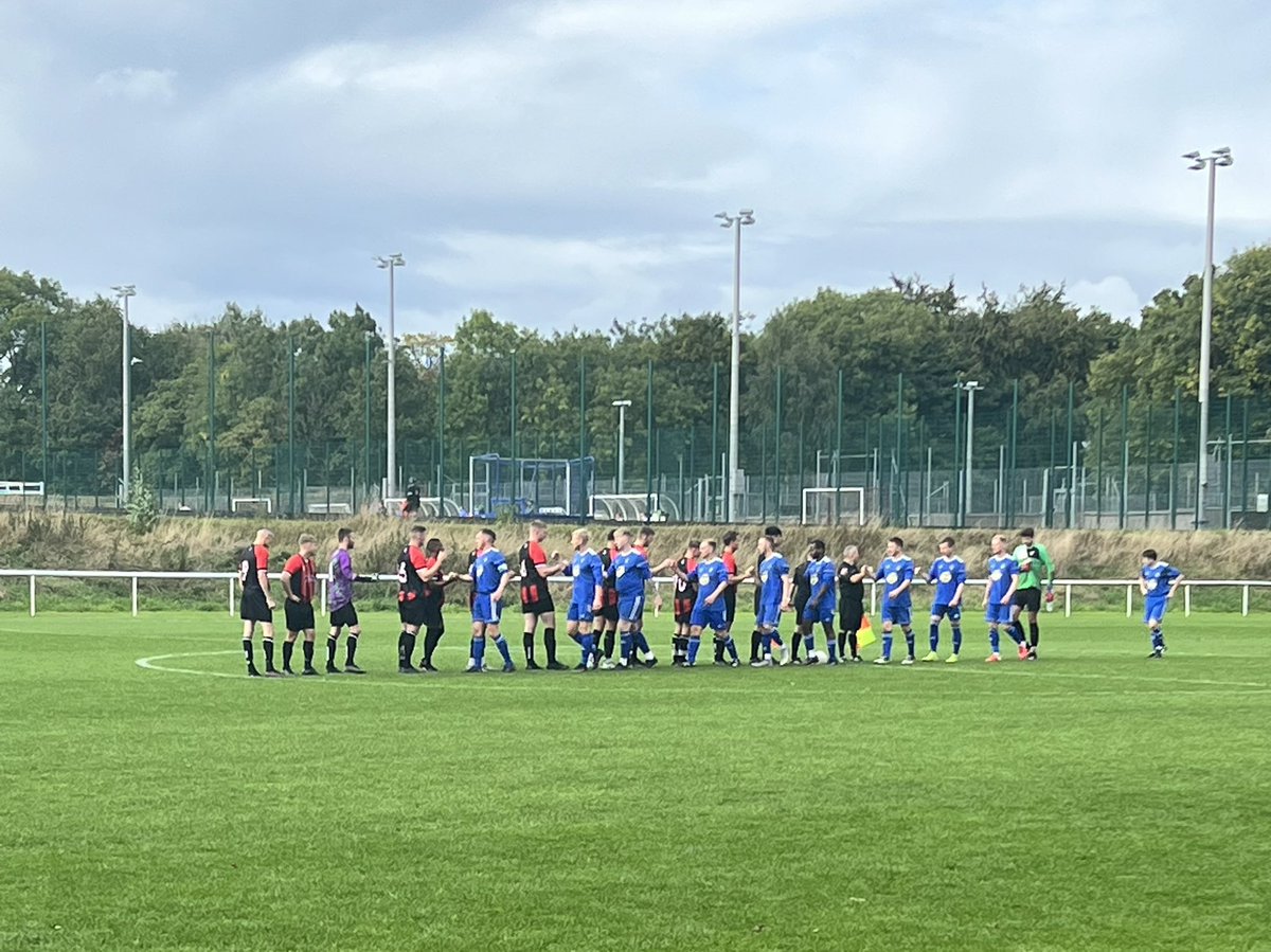 resolute_cf's tweet photo. Watching Son#1 with #shelleyfc https://t.co/lbycFKXXSH