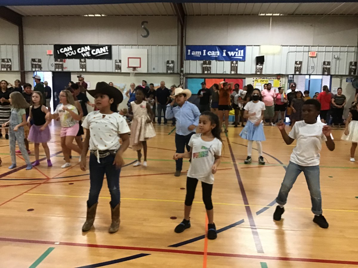 PflugervilleES's tweet photo. On September 2, 2022 PES PTO held its annual Back to School Sock Hop! It was Fun and a big success! Thanks for all families who attended. #sockhop #PfireAnts #PES #backtoschool2022 https://t.co/eFHLh9jx2c