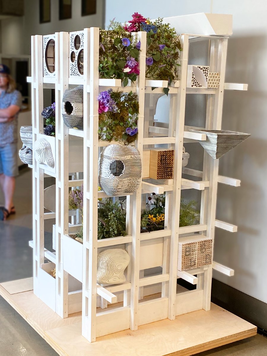 uoregondesign's tweet photo. "Transpecies Facade" was featured in the Bruton Transpecies Design Intensive. This conceptual project, stemming from an inter-disciplinary partnership with @Terreform_ONE, allows native bees to flourish in urban landscapes.
#TranspeciesDesign #OregonDesignDucks #ODD https://t.co/PPGDKSjN1u