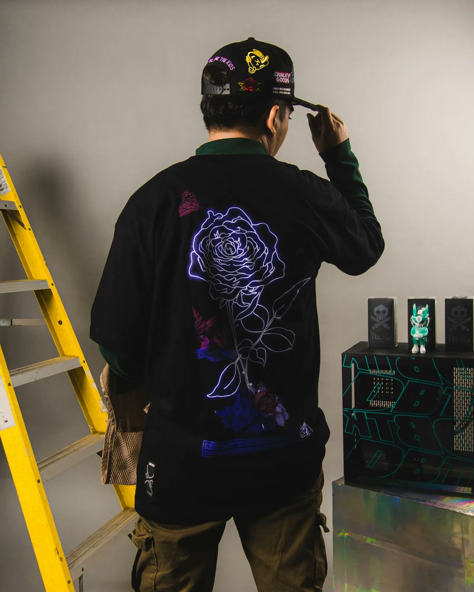 dbtkco's tweet photo. Amiel Marquez, an avid fan of the brand, is wearing the Careless tee.
Available on September 25, 2022, EXCLUSIVE at DBTK Fest happening at The Elements, Eton Centris, QC.
More details at https://t.co/4dvRoWMJZR
#DBTKFEST
#DBTKX https://t.co/Mqtex25sge