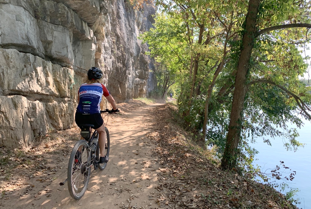 hemophiliafed's tweet photo. Our Gears For Good National ride is in full force with riders logging miles to raise awareness of #bleedingdisorders &amp; funds for our Helping Hands emergency assistance program! Make a donation today 👉 https://t.co/i5wf1iLaJ4! #hemophiliafed https://t.co/axe1QaSOvp