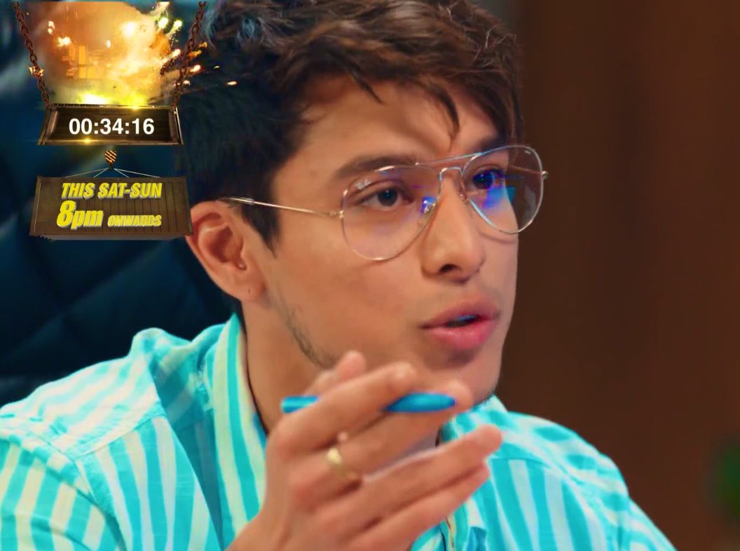 _BlazingWater12's tweet photo. All this, just to watch his cute face 😍

#PratikSehajpal #PratikFam @realsehajpal 

RUDRA REVITALIZED NAAGIN6 https://t.co/bIRBUWQpxD