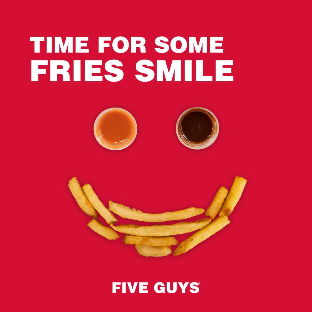 😀🥔 الحياة أقصر من أن تبتسم. شارك الحب معنا والبطاطس المقلية الخاصة بنا

Life’s too short not to smile. Share the love with us and our fries 😀🍟

________
#fiveguys #fiveguysqatar #fiveguysburger #fiveguysburgersandfries #burger #fries #doha #qatar #dohaqatar