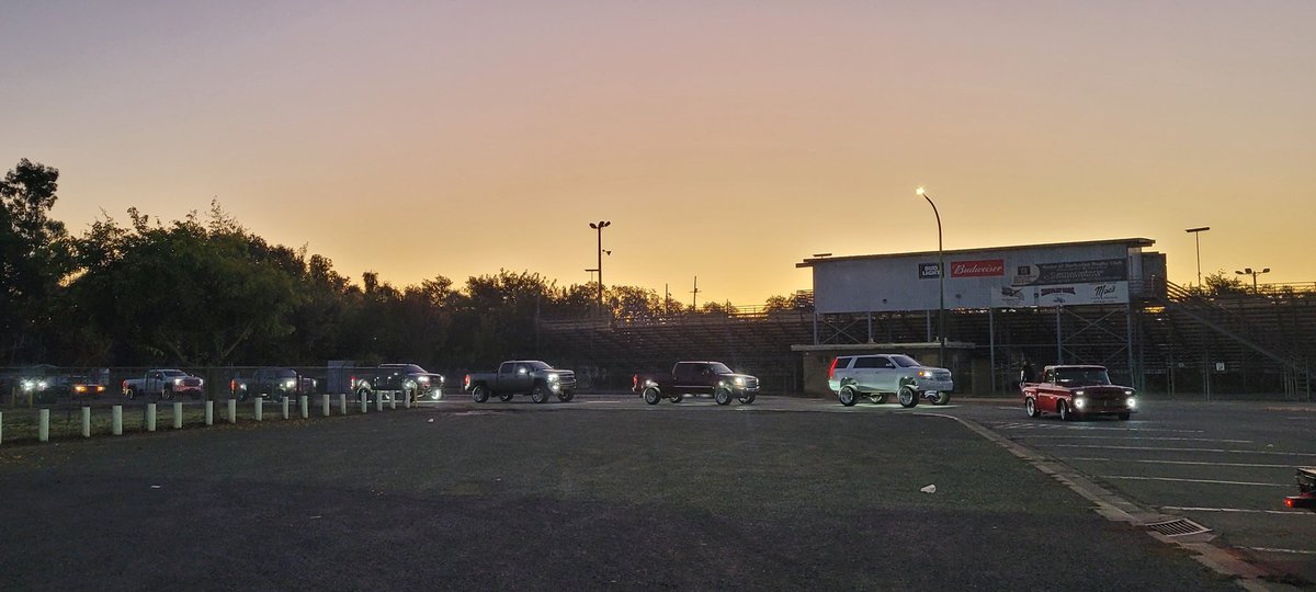 FairButteCounty's tweet image. 1st annual Gridley Truck Show sneek peek! 
If you haven't registered yet thats OK, get here by 730 am, judging stats at 8am. 
General admission is $5, kids 12 and under are free. 
Dyno testing starts approximately 9am.