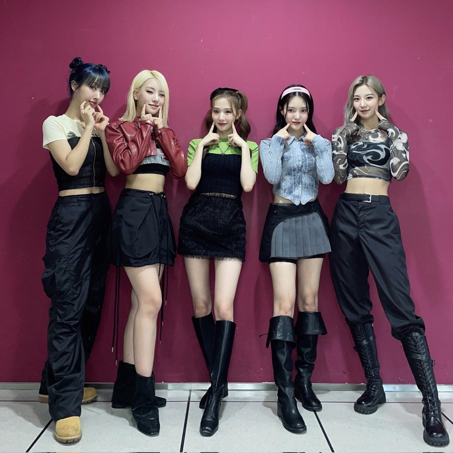 FdbQFMhWIAAzI3N?format=jpg&name=900x900