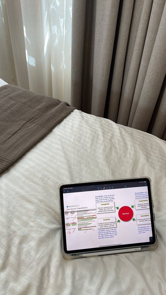 Roipi_'s tweet photo. It’s like a morning🤍 https://t.co/J81IJ5c6aD
