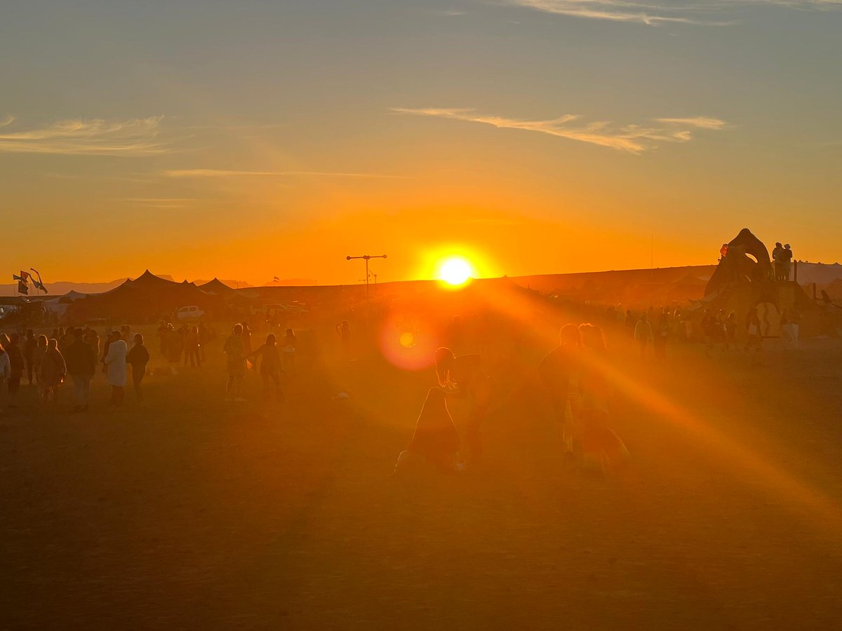 how we love being in the desert and enjoy #musicnft your #nftinvestment willl contribute to this beautiful artistic gathering that is build by dedicated volunteer souls 😍 #music connects us, #love connects us. 

#NFTartists created #nfts for #afrikaburn

…urnmusic-ec838a0ffc3ba8ee.netlify.app