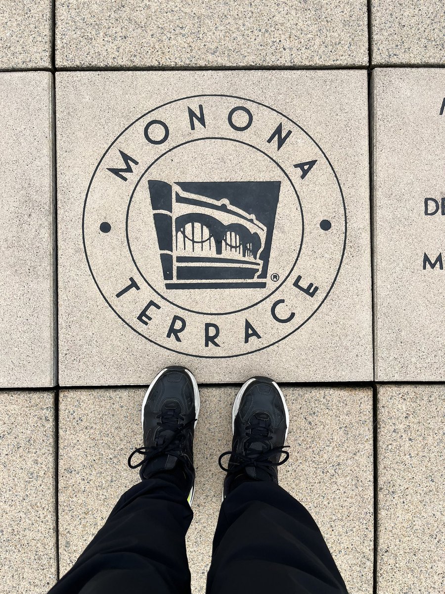 taferdelgadillo's tweet photo. Hoy sábado te platico de #Wisconsin 🇺🇸 y la increíble arquitectura de Frank Lloyd Wright.
📻 103.3 FM Sábado 5:30 pm #FormulaDesign https://t.co/drWr3IxQuI