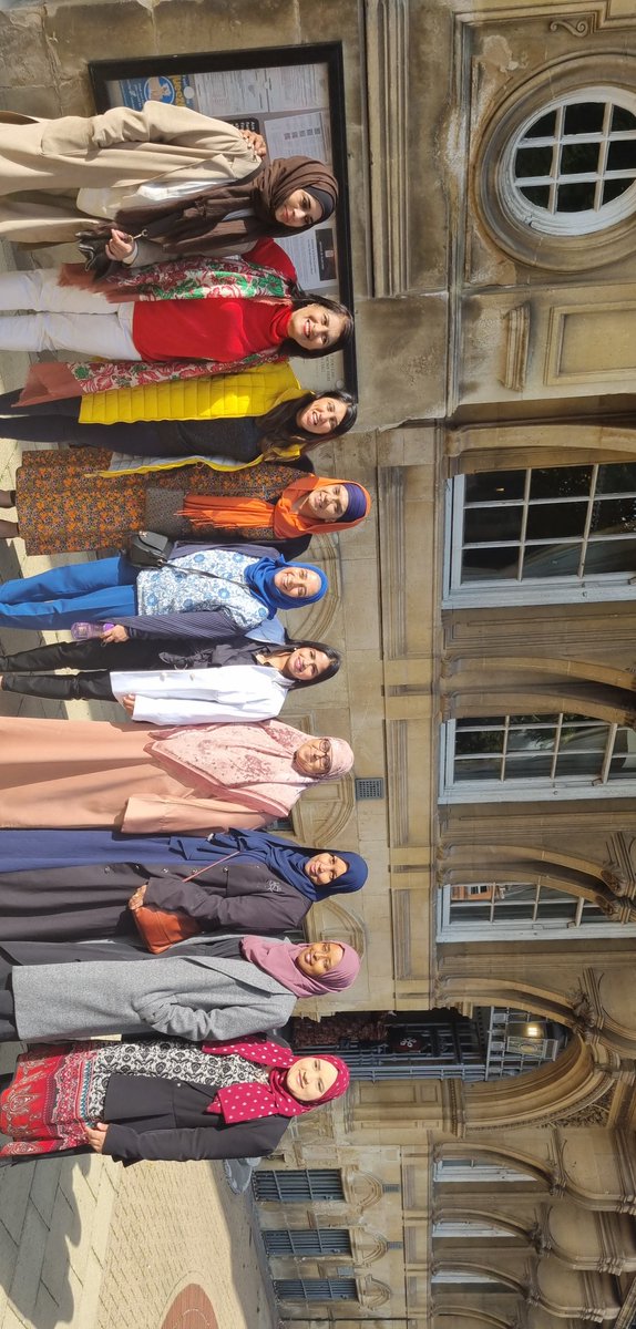 LadyLuc66537114's tweet photo. A great turn out today at the Town Hall.
#togetherwestandforpeace 
#onecommunity 
#weareone
#womenofleicester 
#leicestertogether https://t.co/HtevNOz9Y7