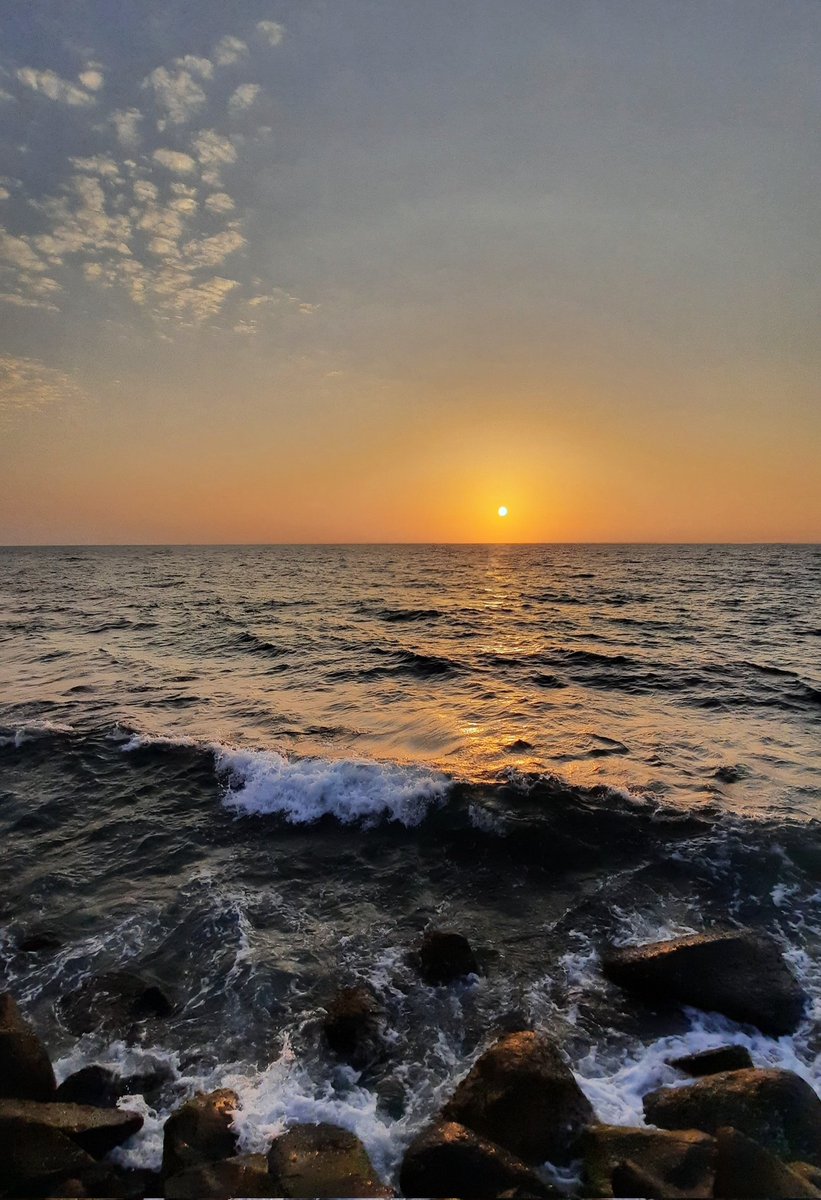 desiiabroad's tweet image. Can&apos;t get over the mesmerizing view that I captured yesterday!
#withoutfilter #nofilter