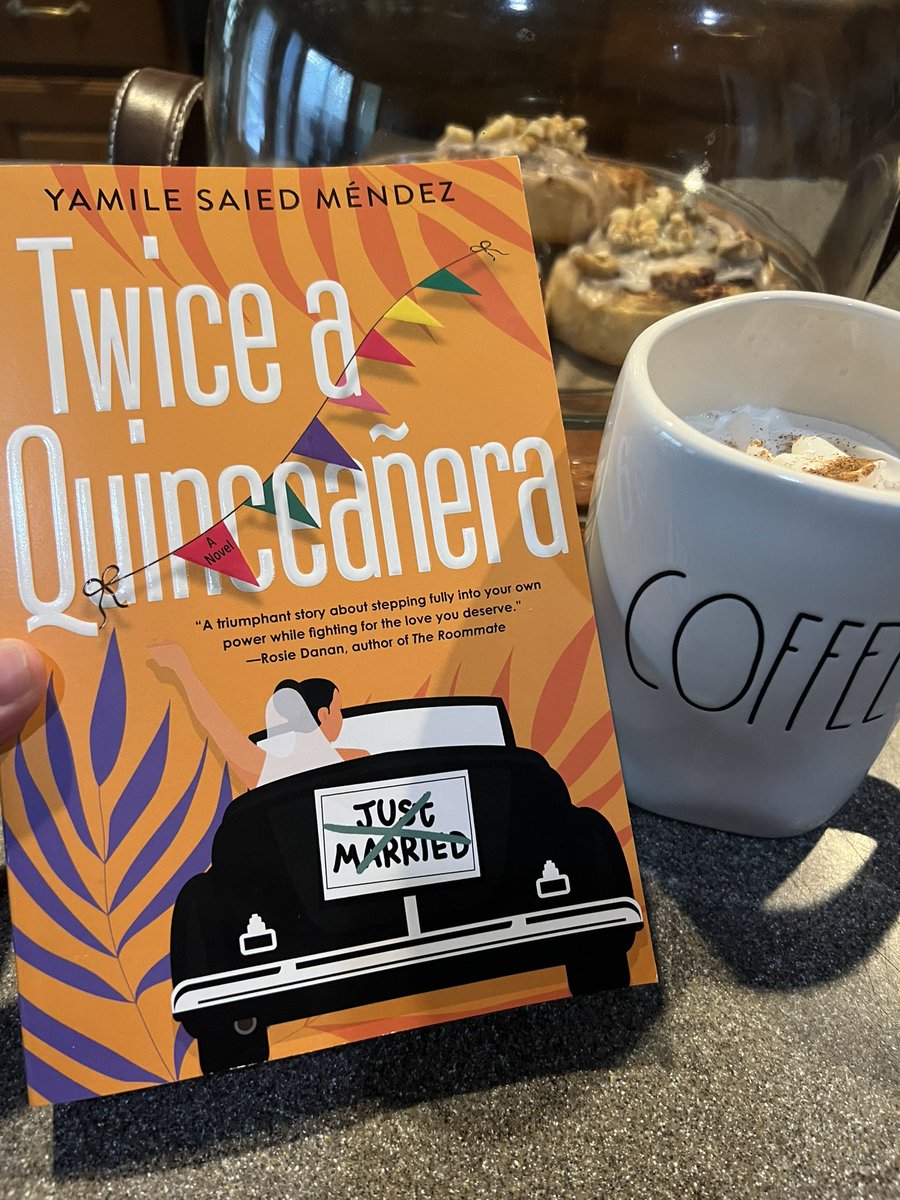 Ready for today’s morning book chat?! 😉☕️📖🙋🏻‍♀️

#GGsBookClub #twiceaquinceañera