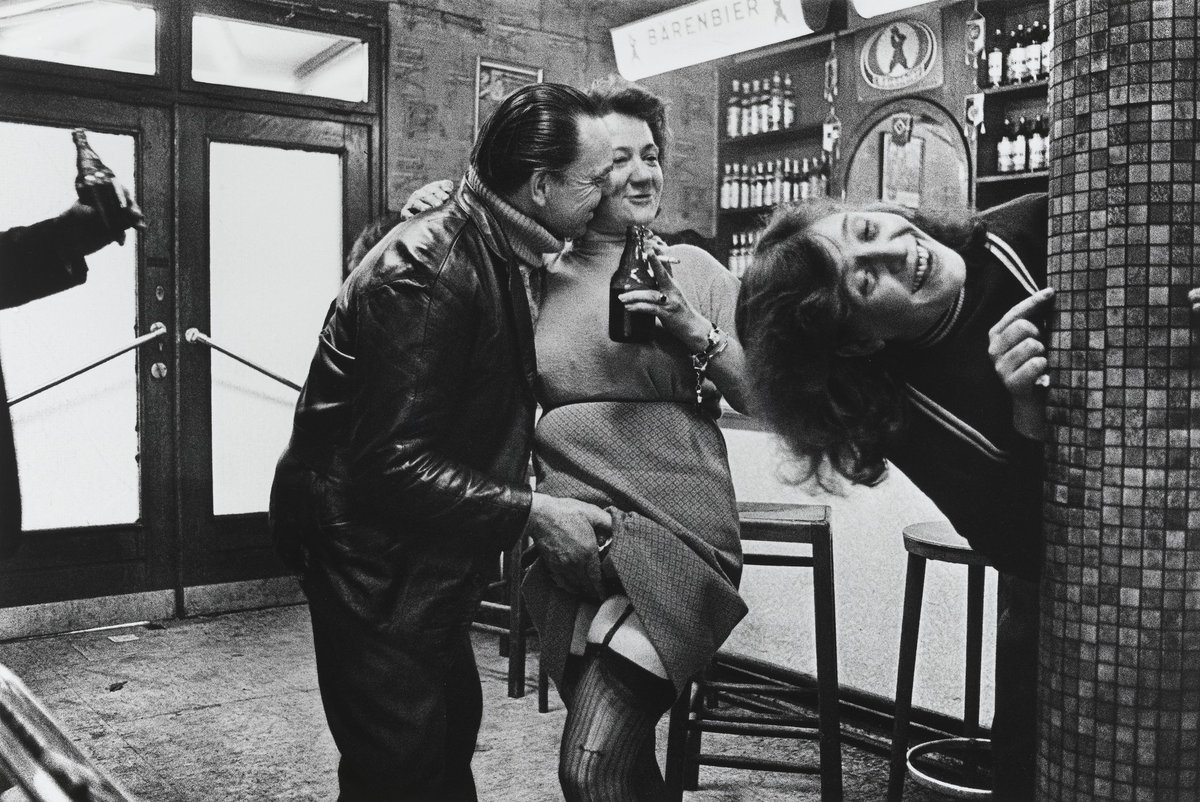 moma_photos's tweet photo. Anders Petersen, Cafe Lehmitz, Hamburg, 1970 #anderspetersen #museumarchive https://t.co/KmZhC5igfV https://t.co/SnhBBtcfV1