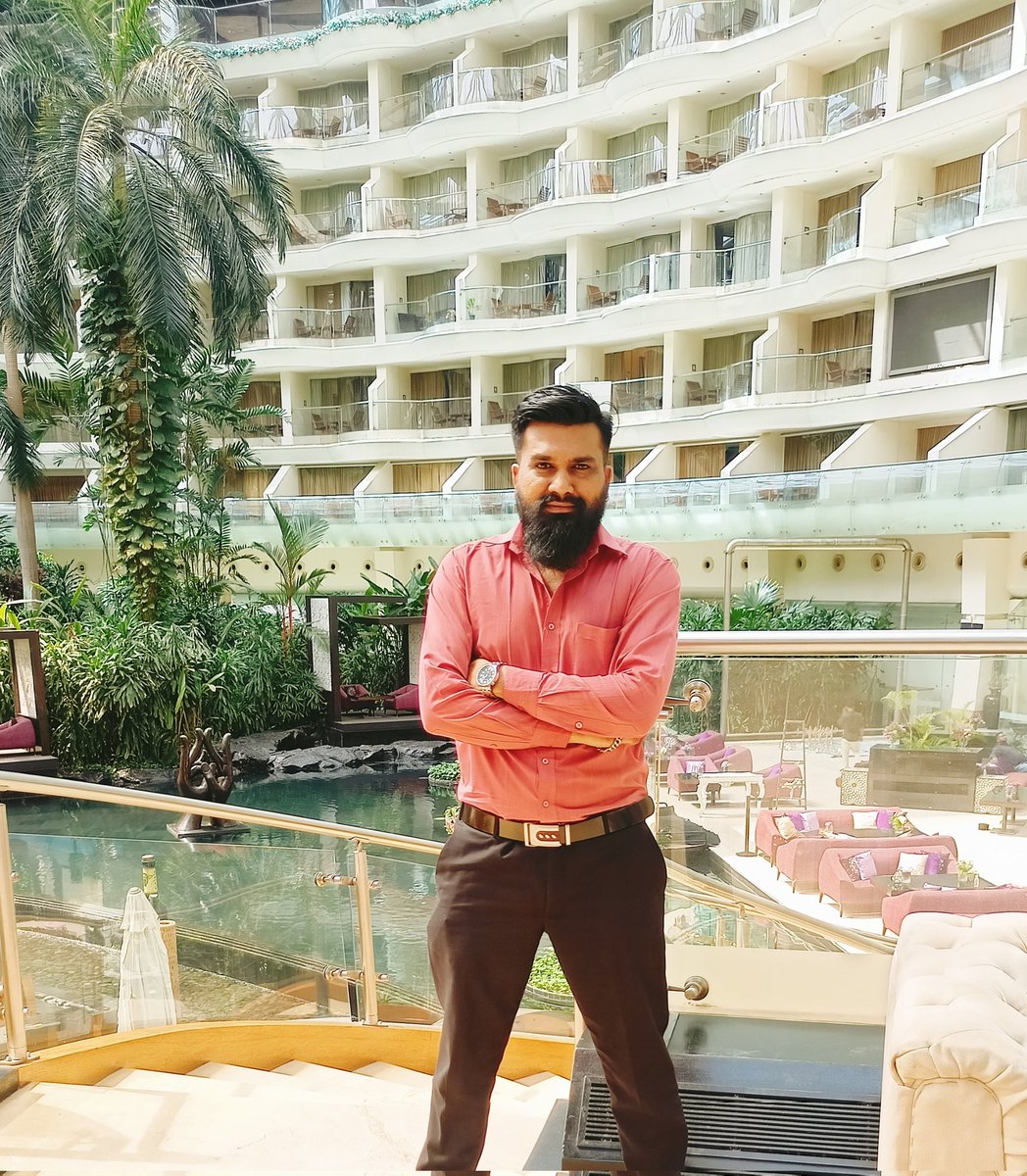 MitRa_TheFriend's tweet photo. Stand firm where ever you are, today standing at  Sahar Star, tomorrow may be being Sahara to the star! 
#SaharaPranam #ThankYouUniverse #ThankYouLoanchpad #loanchpad https://t.co/u36RBXcaN9