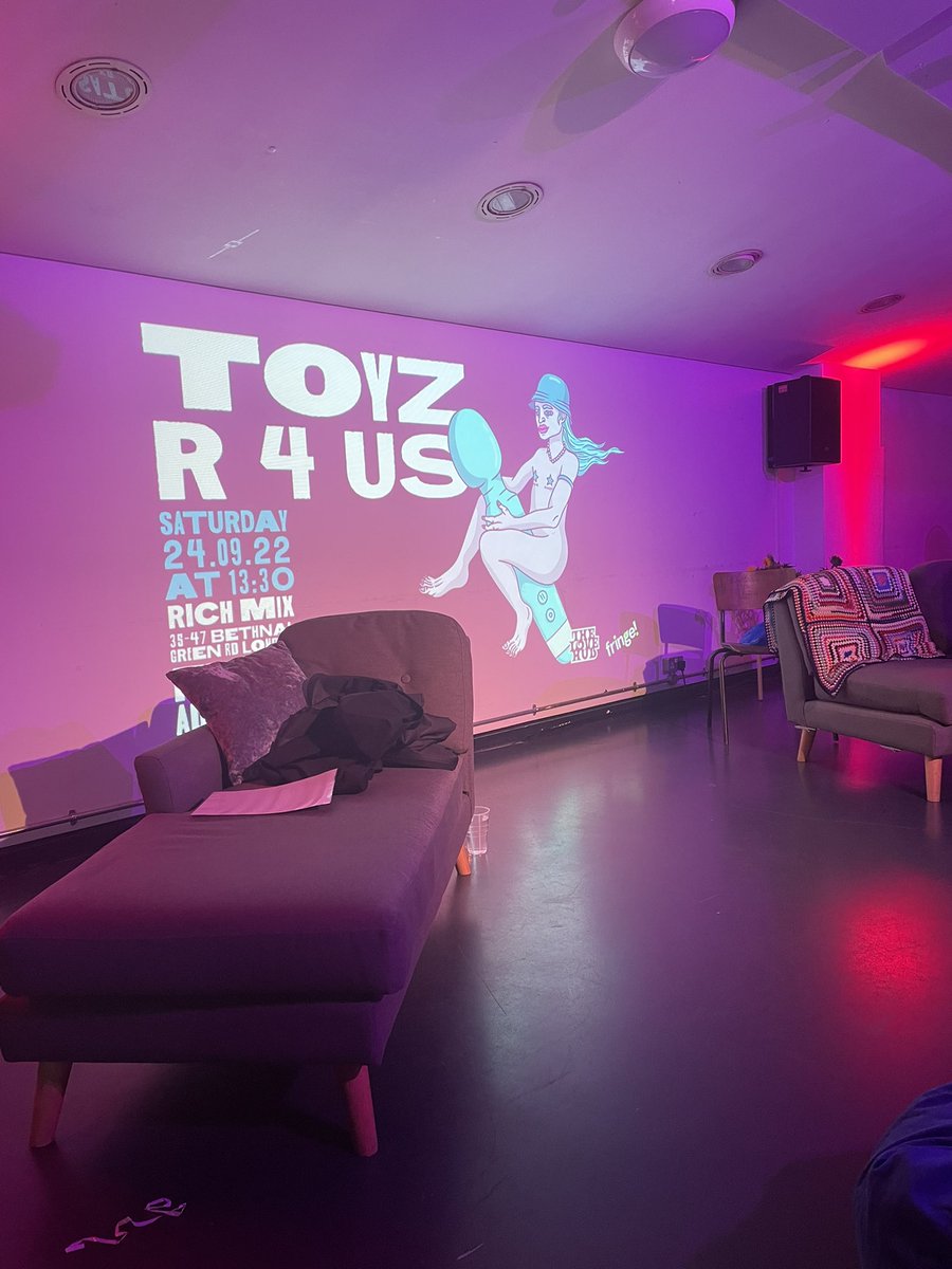 So much fun discussing all things sex toy <a href="/TheLoveTankCIC/">The Love Tank</a> can’t wait to continue the fun with Butt Play tomorrow