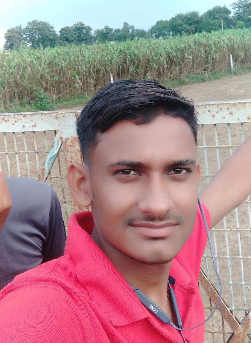 Im_Dyogi's tweet photo. खाली पड़े हुऐ हैं मेरे हाथ देखलो,
कोई नहीं है आज मेरे साथ देखलो !
#KumarDeepak https://t.co/cCralmIQg2