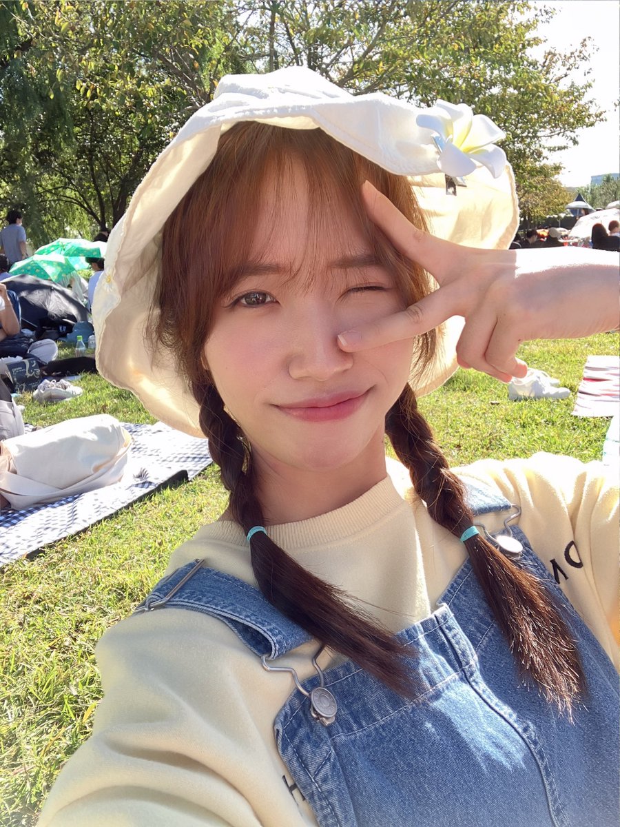 Dear_My_Anna's tweet photo. 렛츠락 다녀왓쥬 https://t.co/tc87QIv77W
