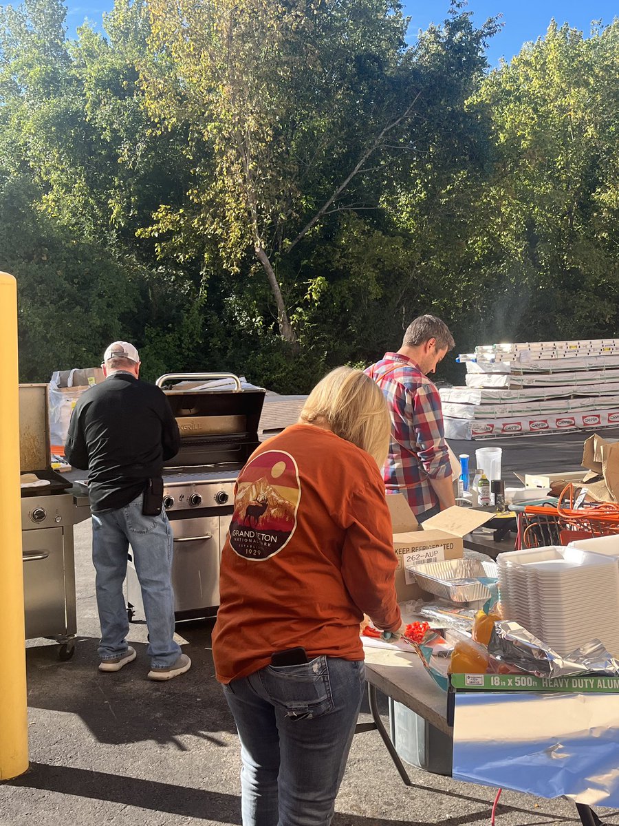 Molly Walsh (@mollywalsh_thd) on Twitter photo Breakfast burritos made by the best store leadership team for the store yesterday!! #1HSuccessSharing <a href="/lizdauer/">liz dauer</a> <a href="/DeermanLinda/">Linda Deerman</a> Breakfast burritos made by the best store leadership team for the store yesterday!! #1HSuccessSharing <a href="/lizdauer/">liz dauer</a> <a href="/DeermanLinda/">Linda Deerman</a>