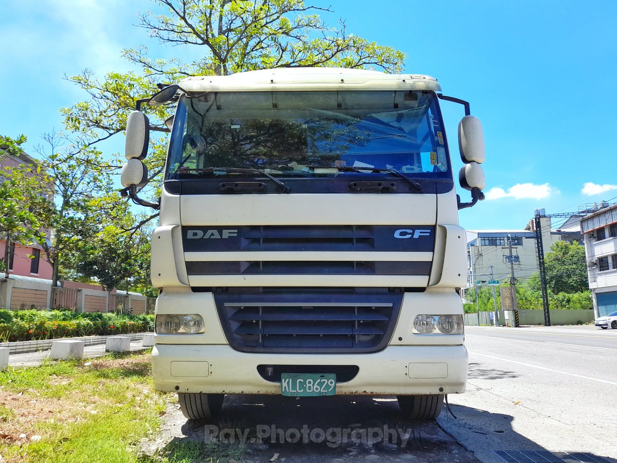 Ray1130_media's tweet photo. DAF FTR #CF85 460
●MX 340 U1 / 460PS / 2298Nm / 12902c.c. / Euro5
●12AS / 12-speed AMT
上千貨運 KLC-8629
#DAF #DAFCF #DAF460 #Paccar #ZFgearbox #trailertruck #Taiwantrucks

Facebook: https://t.co/YFOwy8G0AQ
Instagram: https://t.co/OKExY7RxtD https://t.co/lfyyfxgSZ4