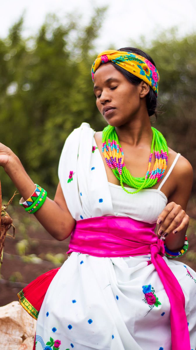 DeeMichaelss's tweet image. Happy Heritage Day!!.... 
💜🤍❤️🧡💛❤️💙💚
#HeritageDay