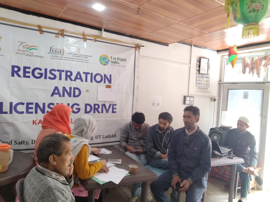 FoodLadakh's tweet photo. Liscenicing & Registration Drive conducted by Food Safety Officials Kargil at Sanjak, Chiktan
#chiktan #EaseOfDoingBusiness #foscos #fssai
@MoHFW_INDIA @fssaiindia @santoshsukhdeve @DIPR_Kargil @rkmittal55 https://t.co/LRDyIU5V45