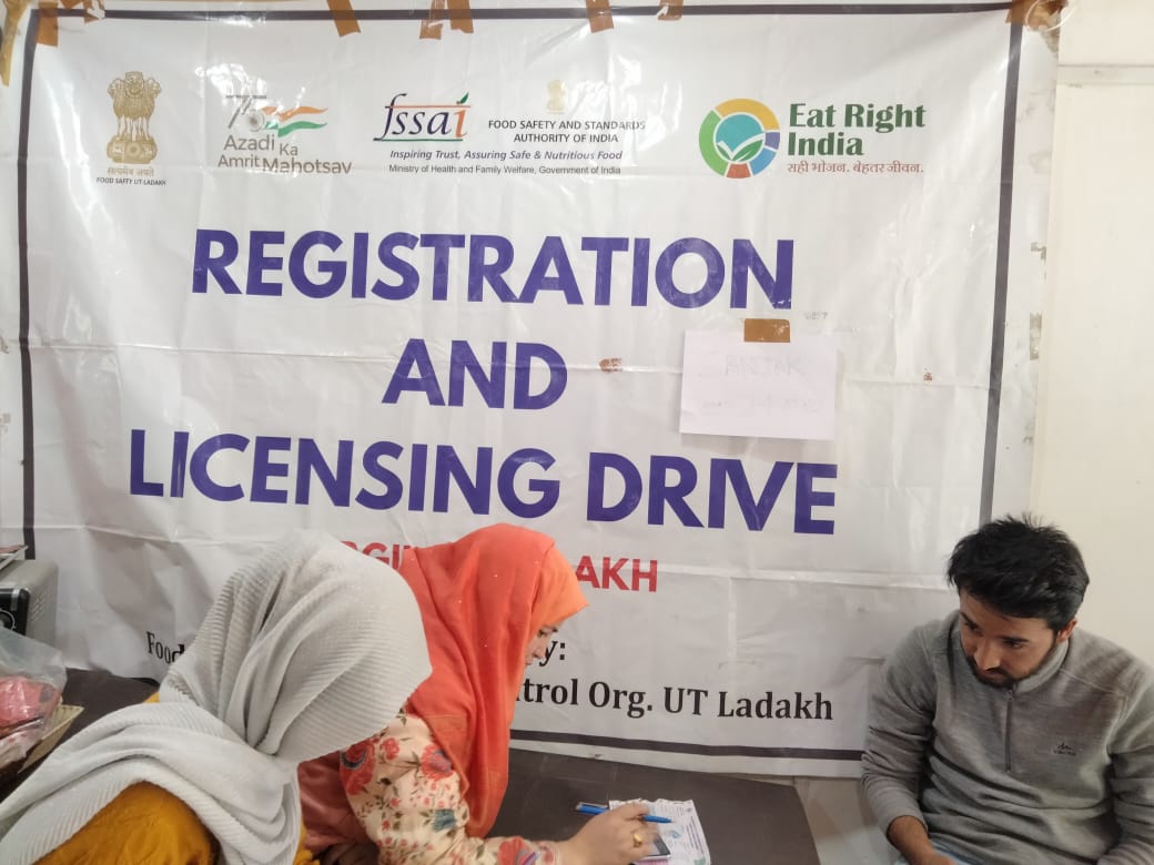 FoodLadakh's tweet photo. Liscenicing & Registration Drive conducted by Food Safety Officials Kargil at Sanjak, Chiktan
#chiktan #EaseOfDoingBusiness #foscos #fssai
@MoHFW_INDIA @fssaiindia @santoshsukhdeve @DIPR_Kargil @rkmittal55 https://t.co/LRDyIU5V45