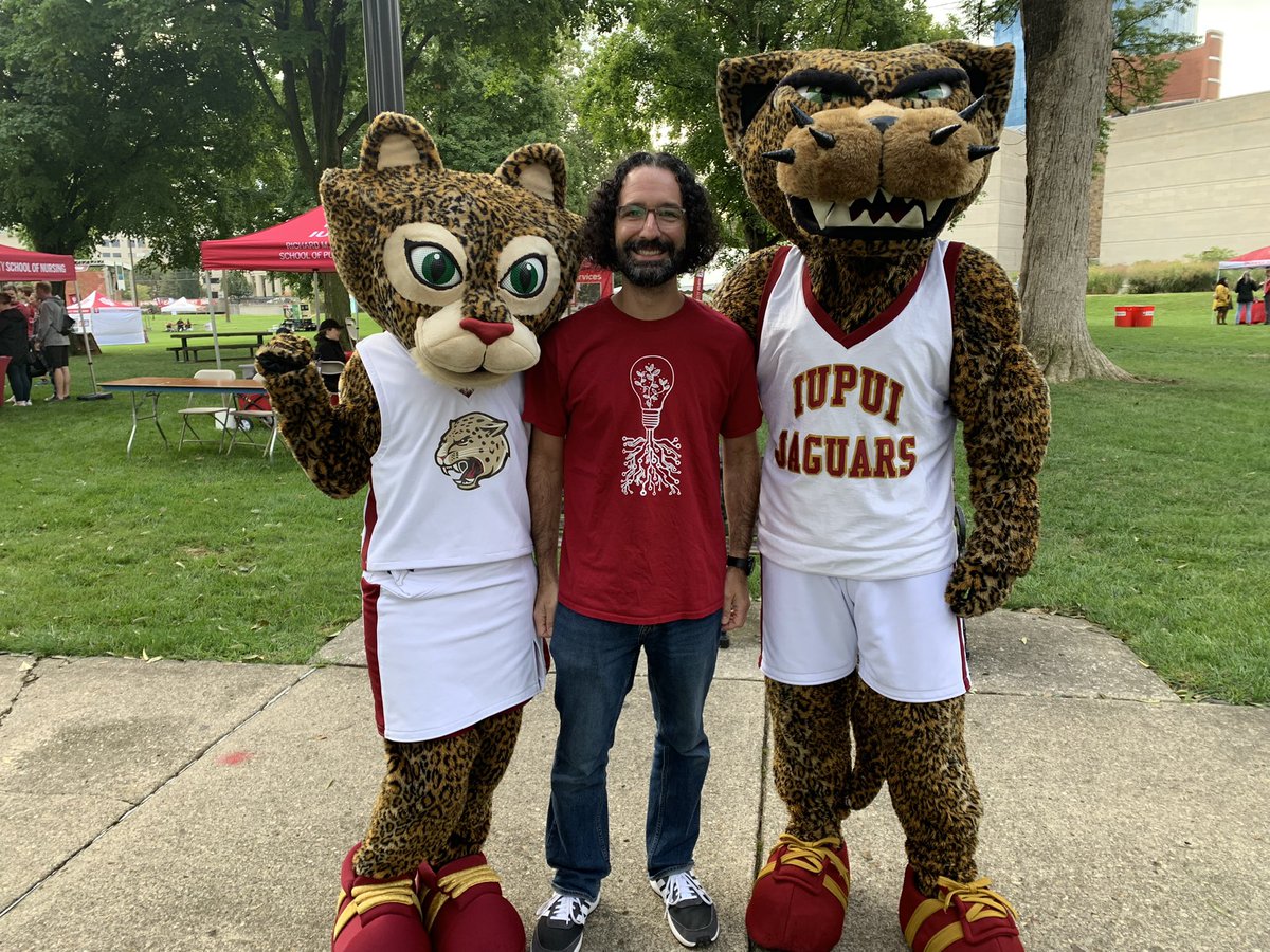 Our brave and honorable leader tamed two wild jaguars today and we owe him our lives
<a href="/WallaceBoneLab/">Joey Wallace</a> #purdue #iupui #biomedicalengineering #regatta