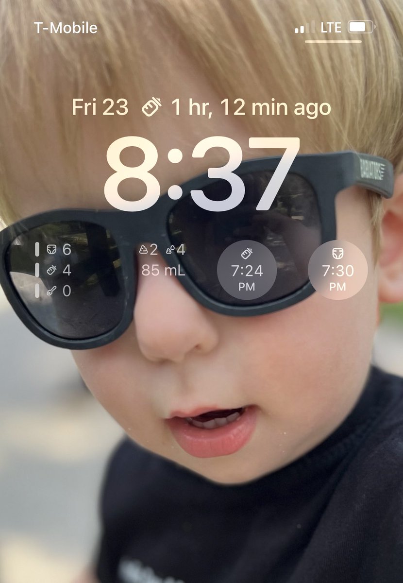 joshdholtz's tweet photo. I’m all in on the @MangoBabyApp Lock Screen widgets 🙌

TOP ROW
✅ Time since last bottle

BOTTOM ROW
✅ Entire day overview 
✅ Time of last bottle and diaper and tap to record

It doesn’t get better than this 💯 

#MangoBabyStreetTeam https://t.co/WdDIvJuGJx