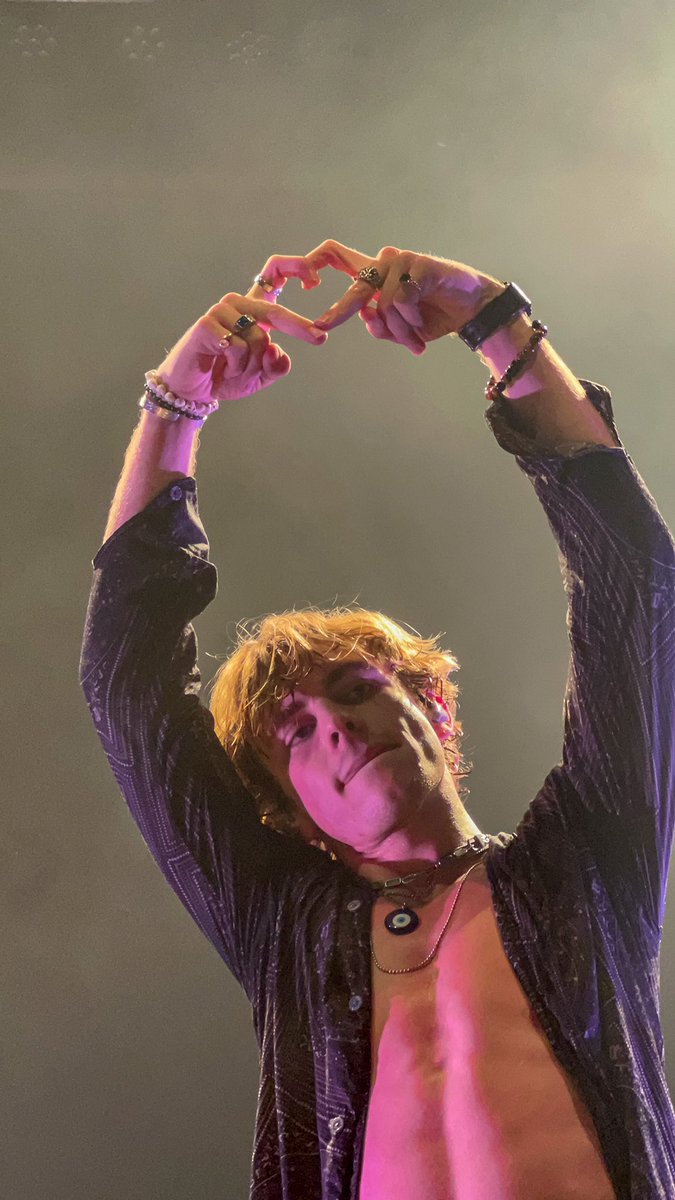 Emma (Taylor’s Version) tweet media