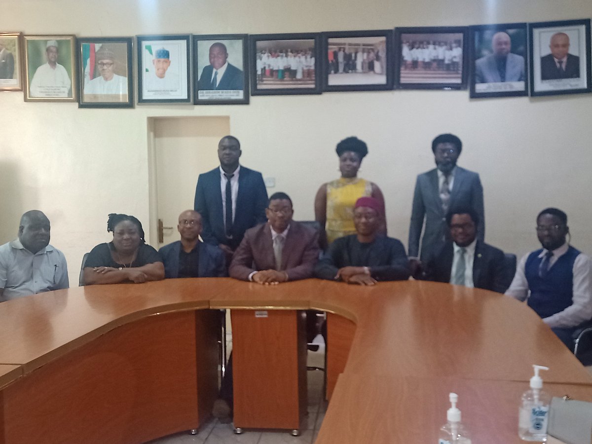 FctNma's tweet photo. COURTESY CALL 
@FctNma Dr Charles Ugwuanyi &amp; Exco met Dr Adamu Onu MD @garkihospital. Important challenges &amp; opportunities were discussed with solutions to pressing issues also tabled. #StopTheViolenceAgainstDoctors was reiterated https://t.co/adeDkzKORu
