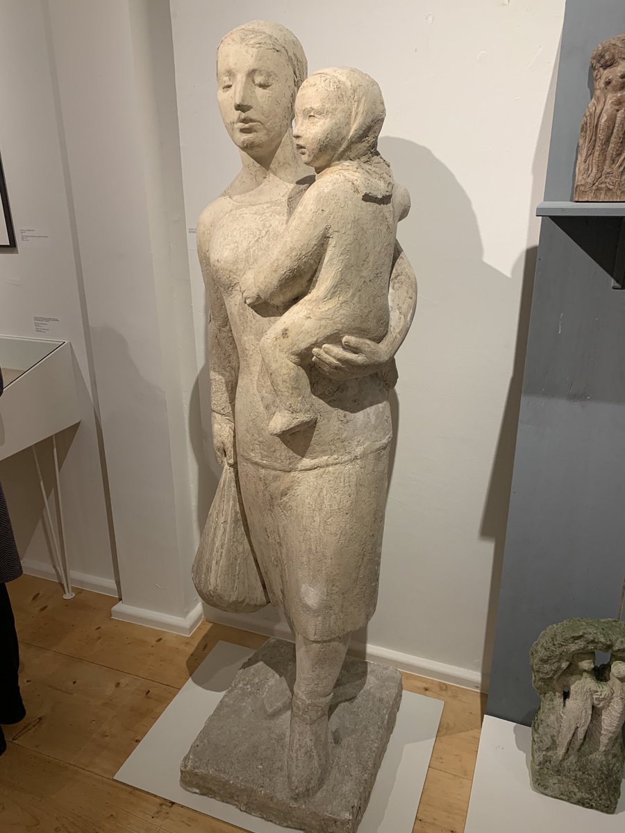 HeinStruben's tweet photo. Kan het actueler? Beelden van ⁦@MariAndriessen⁩  ⁦@MuseumHaarlem⁩ prachtige #tentoonstelling https://t.co/B8hMnOyn6q