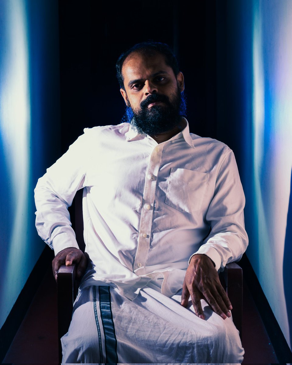 Stay away!!
#portraitphotography #dramatic #moodygrams #NFT