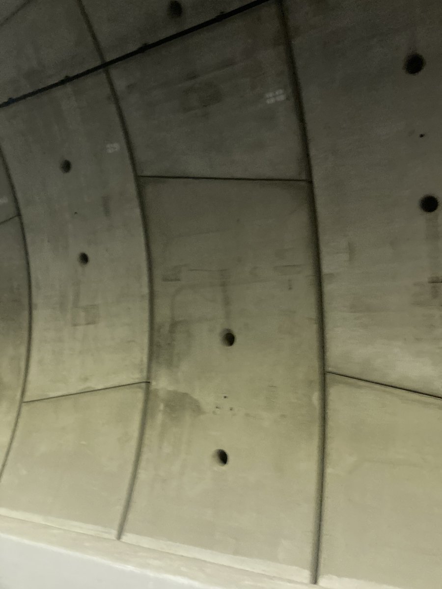 fransrolink's tweet photo. Kijkje in de Corbulo tunnel, Rijnlandroute https://t.co/FFhyBHe2So