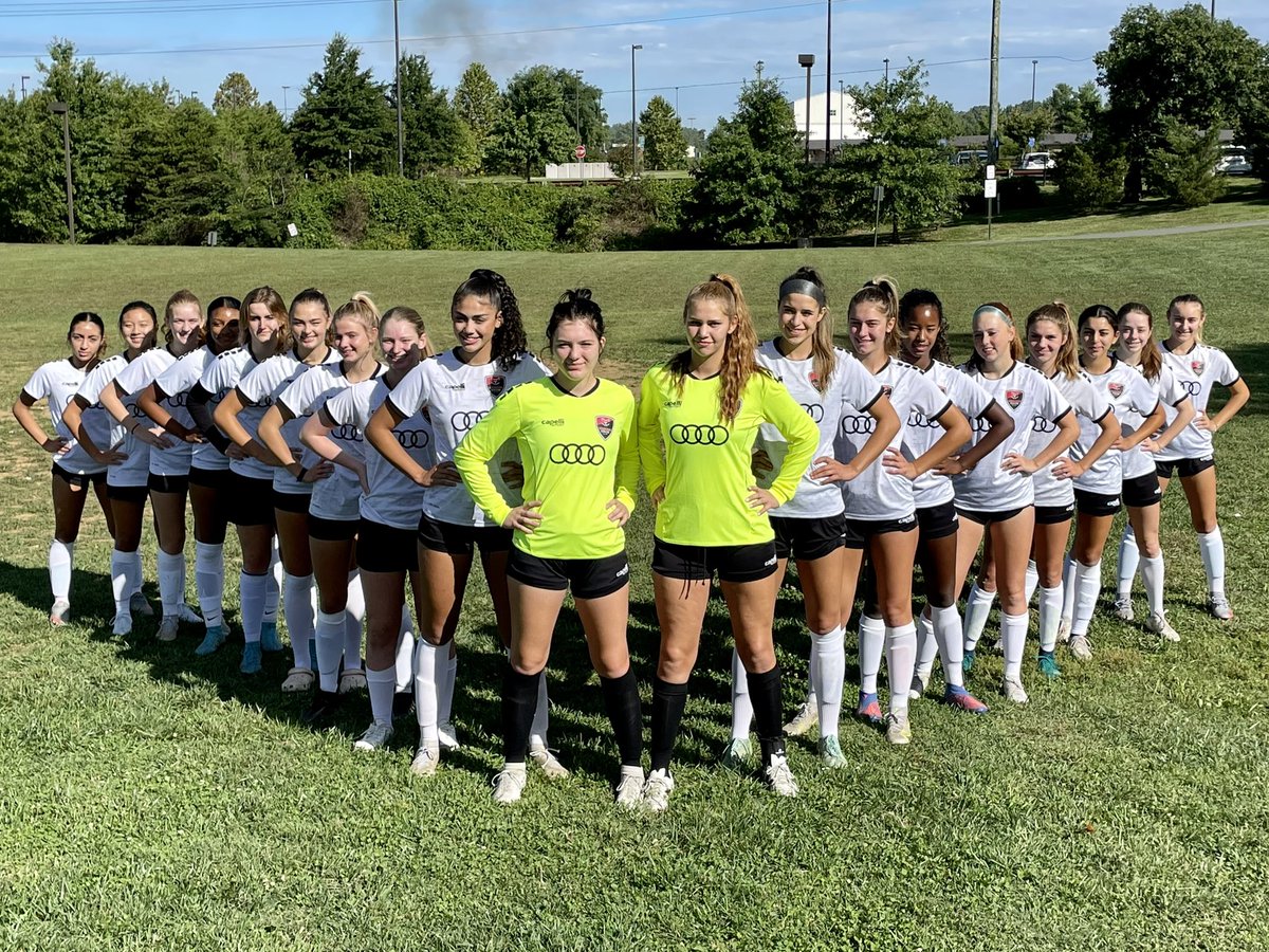 NVA06ECNL's tweet photo. Getting ready to take on NC Courage! ⚽️❤️🖤 #Repthred @TheLoudounECNL @loudounsc @ECNLgirls https://t.co/7uuhQk1f81
